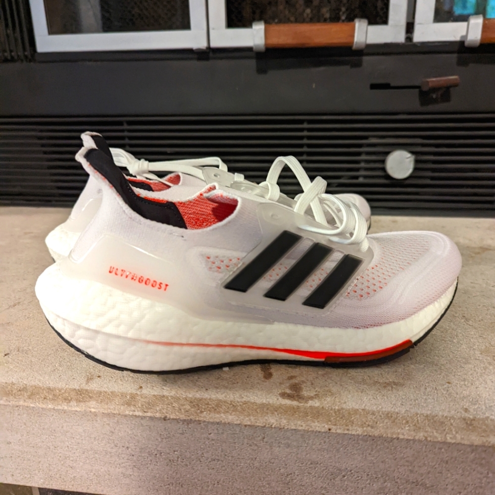 Adidas Ultraboost 21